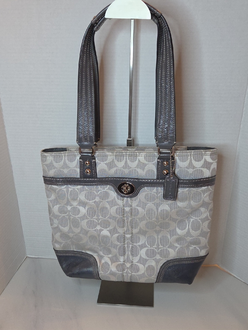 Coach Signature Hampton turn- Lock Tote In Silver And Gray Fabric- Style F13973